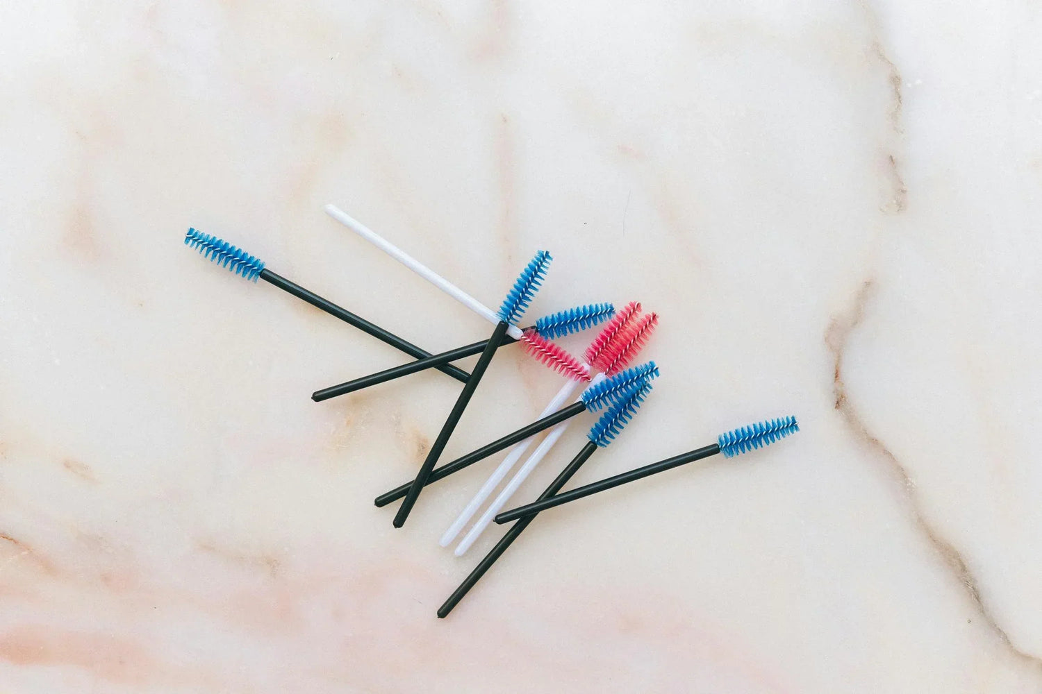 Lash Mistakes to Avoid: How to Apply and Maintain Lashes Like a Pro